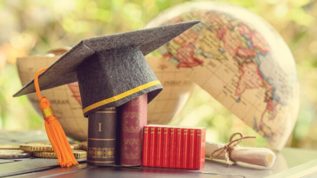 Study Abroad For Indian Students: Things you must consider