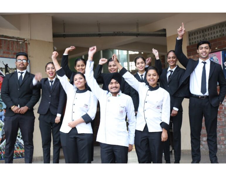What is hotel management course?